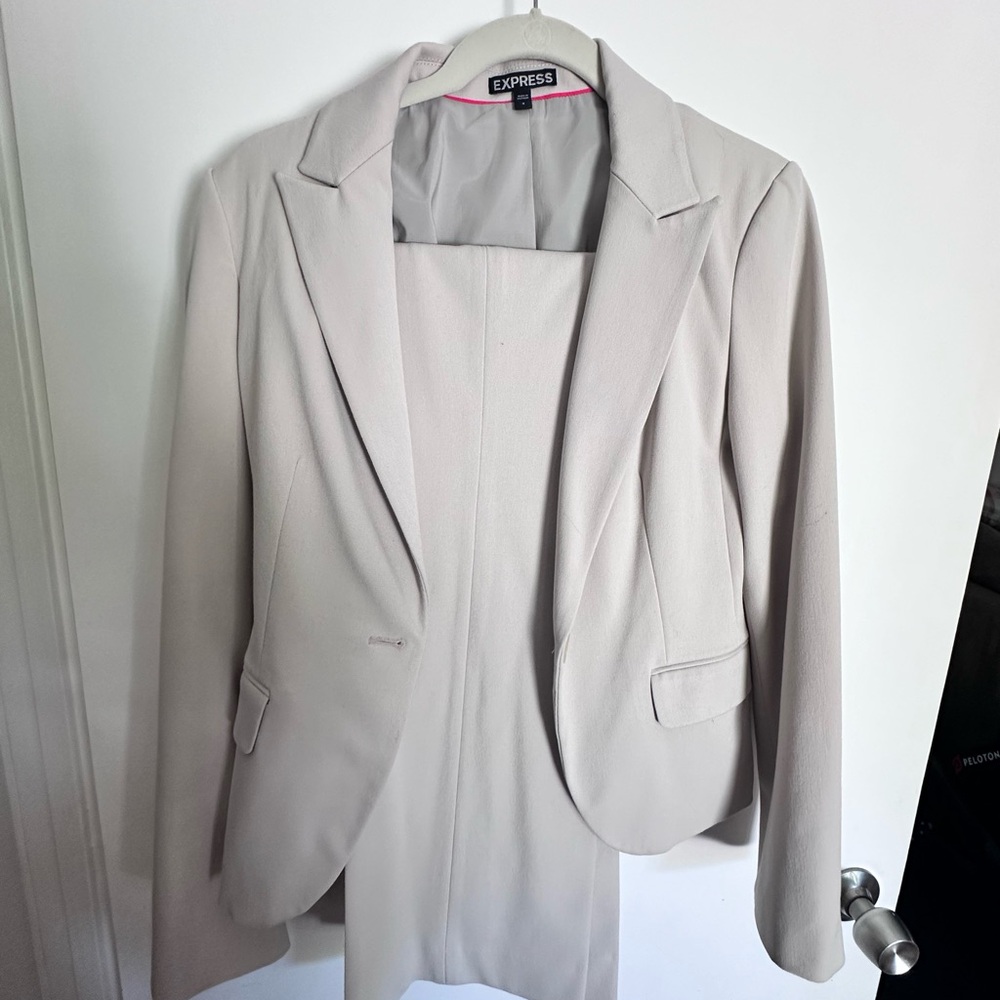 Express Khaki Pant and Blazer Suite Set - Size 4